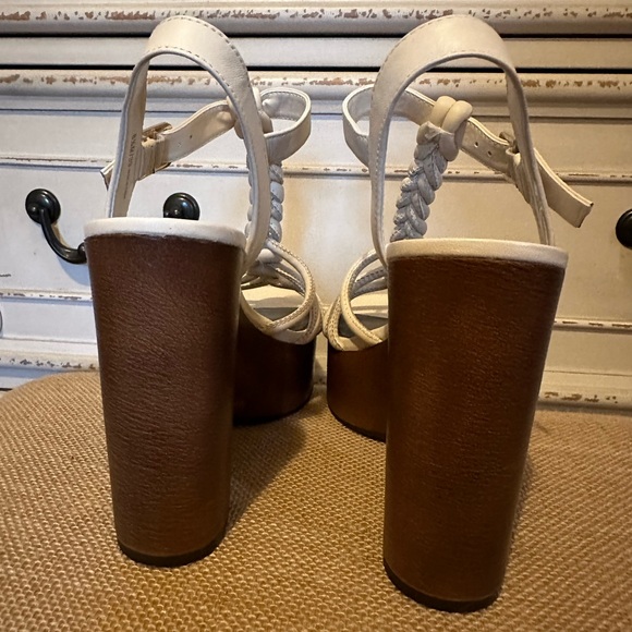 Vince Camuto Rohnlee Platform Leather Sandal NWT size 8 (no box) - Picture 6 of 10